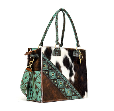 Clerk - Tricolor w/ Lagoon Navajo